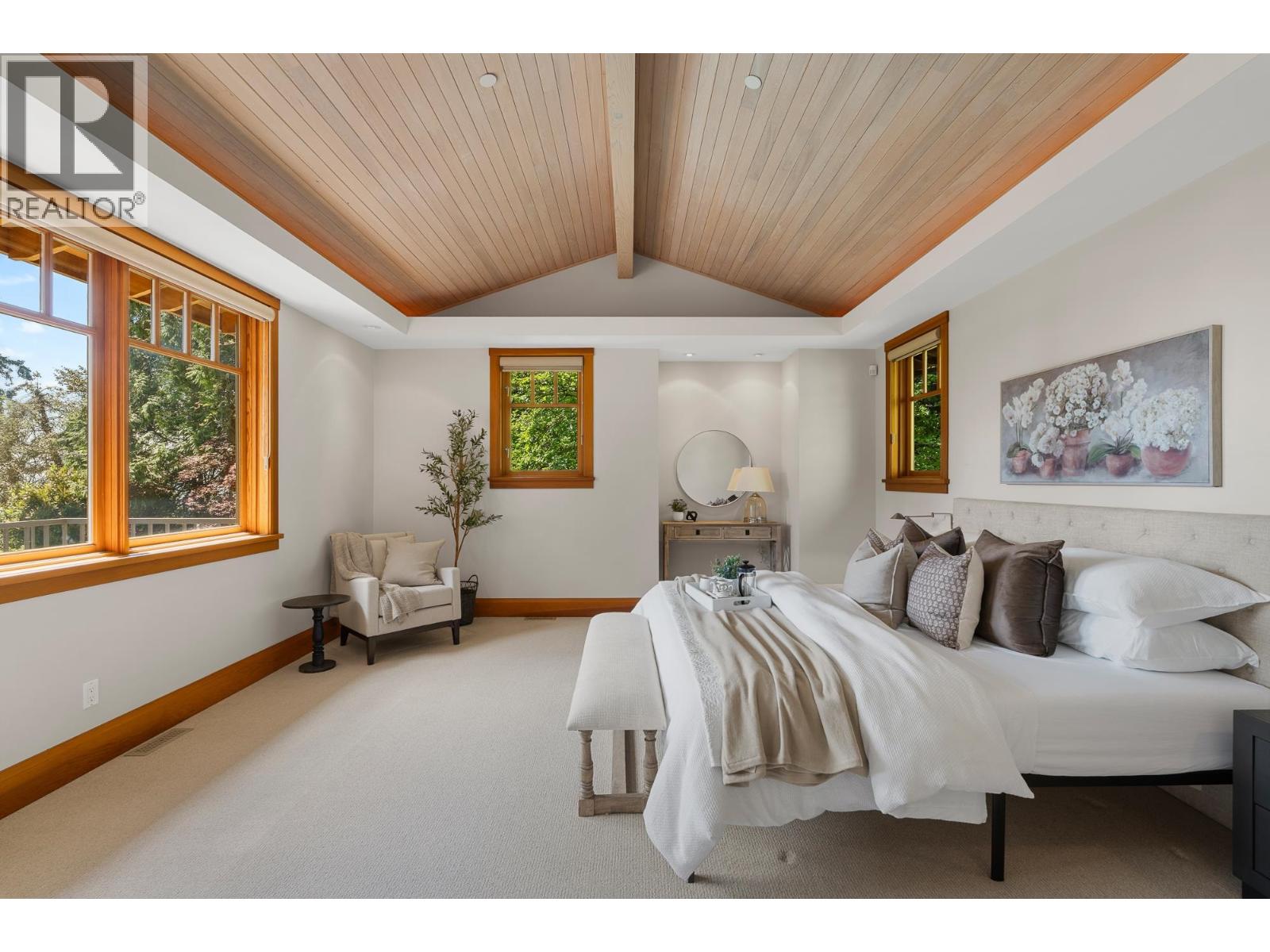3091 MATHERS AVENUE, West Vancouver