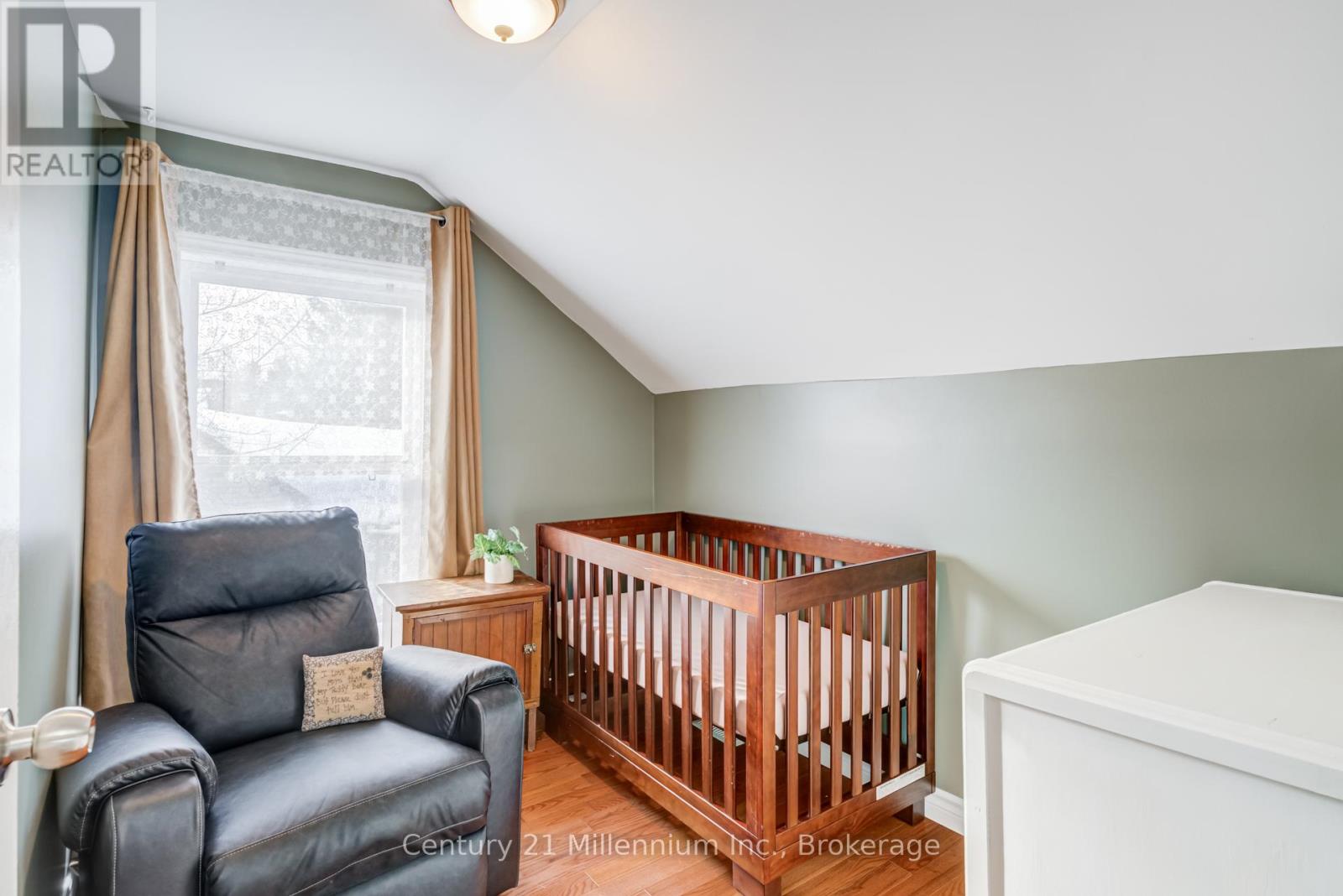328 BRUCE ROAD 40 - 33