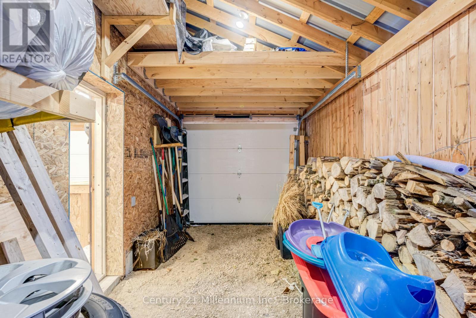 328 BRUCE ROAD 40 - 40