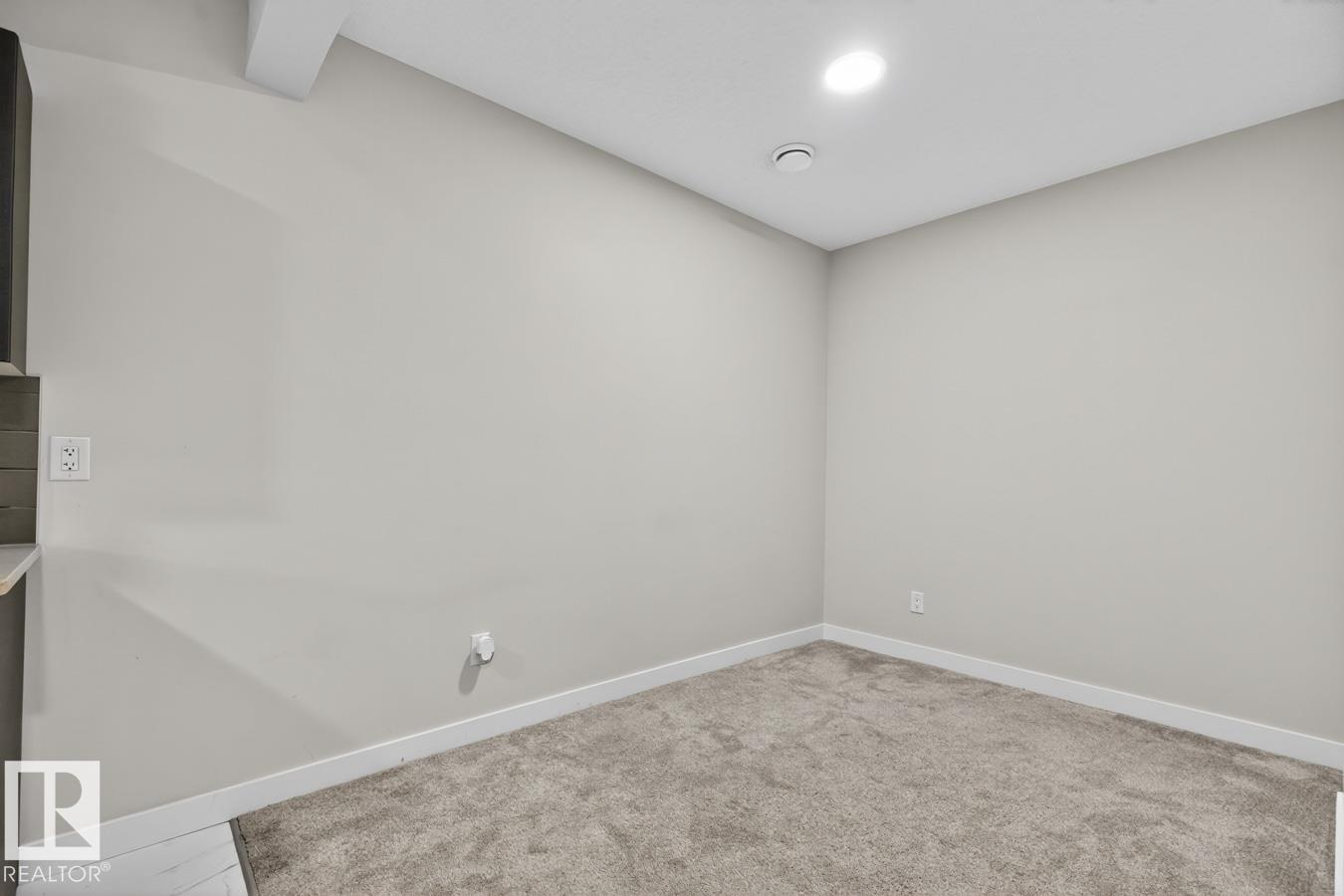 3214 9 ST NW - 32