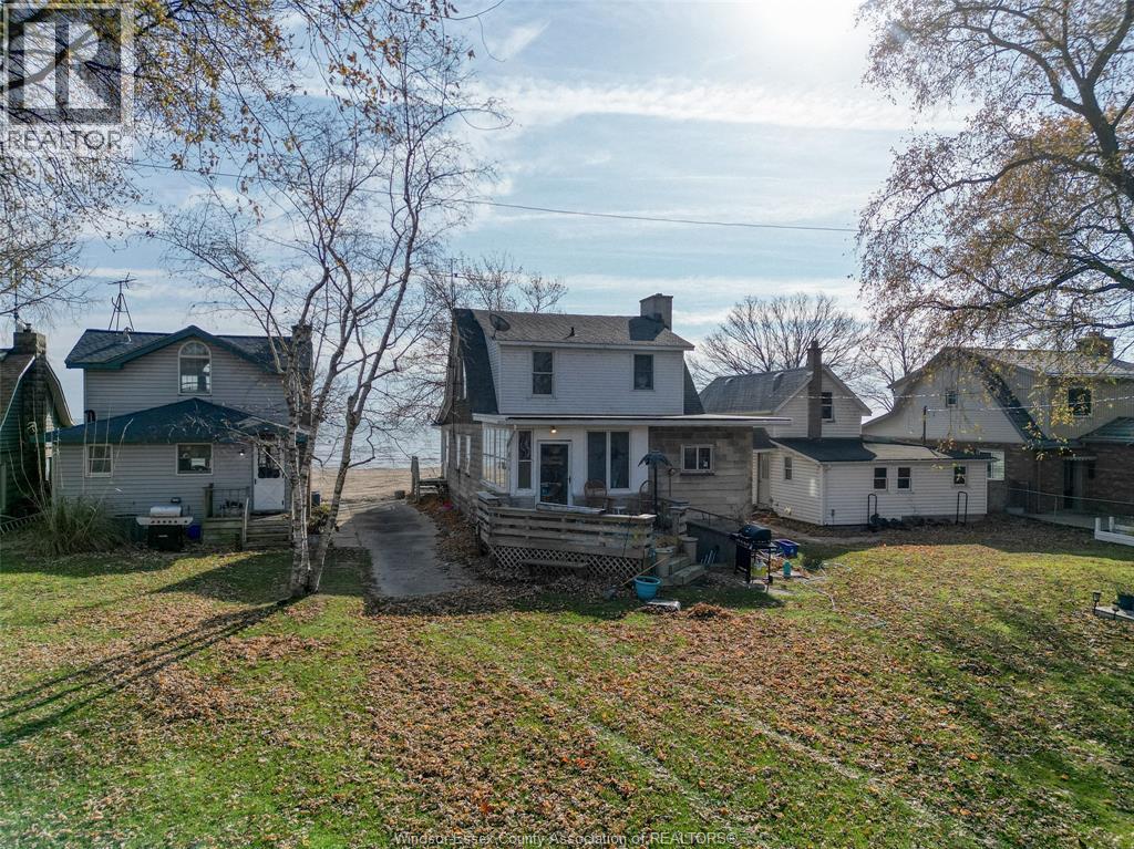 1049 HERITAGE ROAD - 43