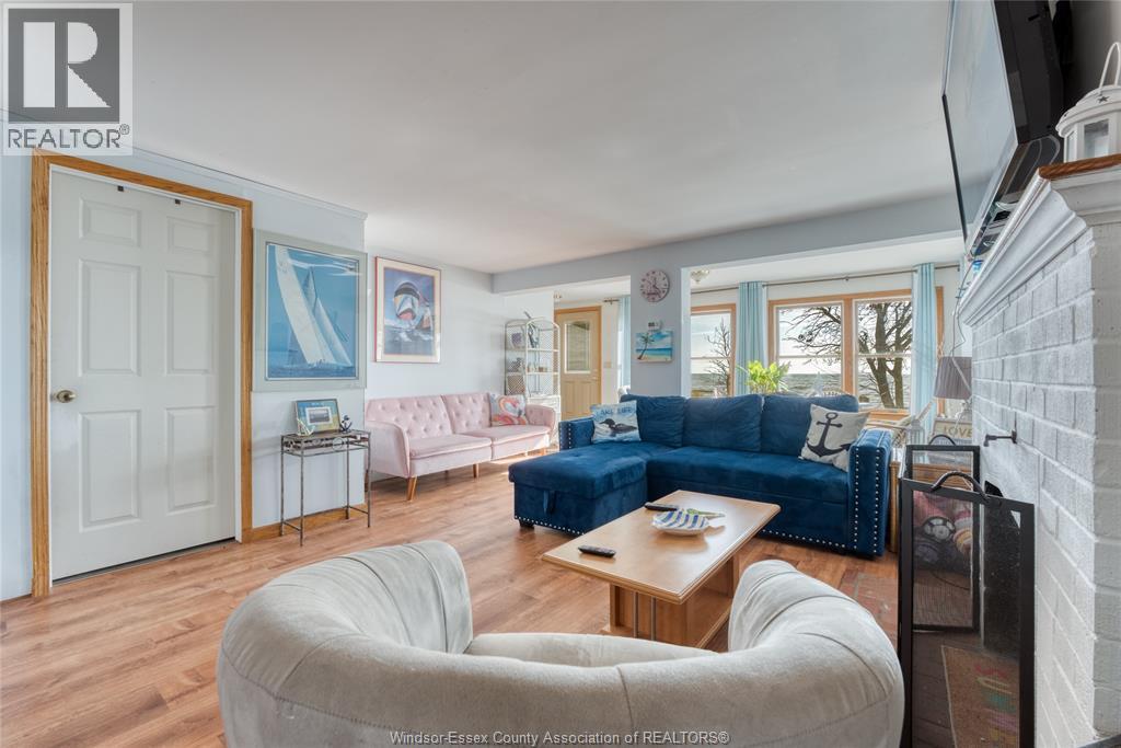 1049 HERITAGE ROAD - 7
