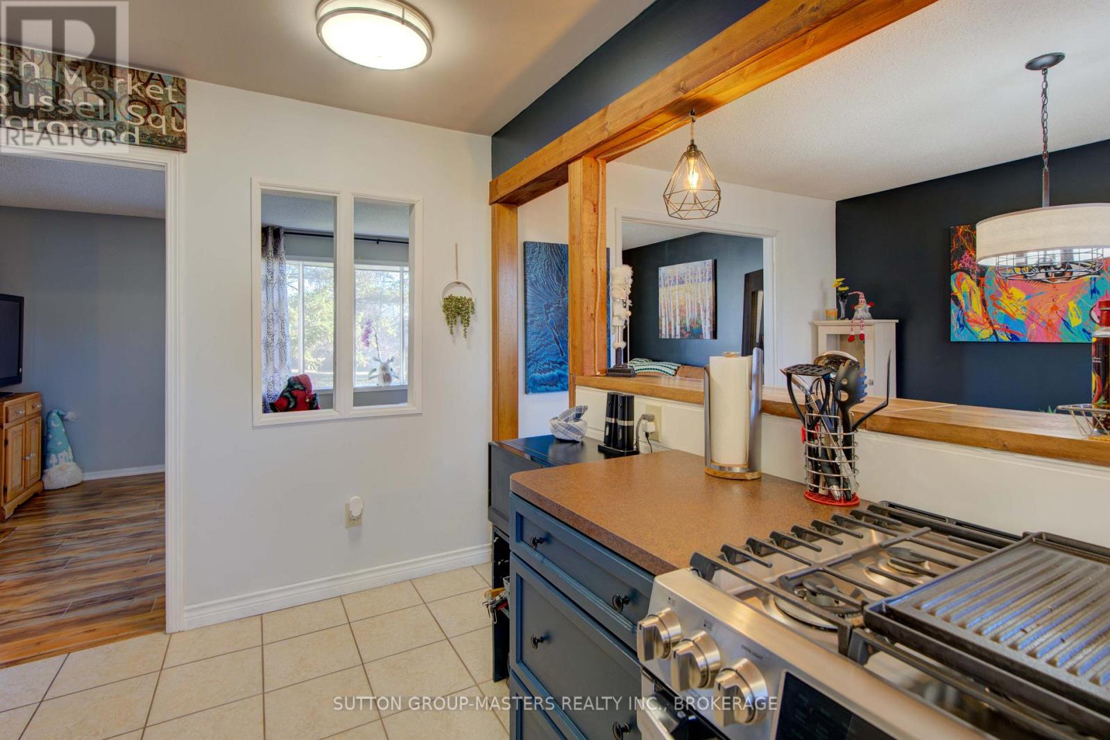 715 COLLINS BAY ROAD - 11