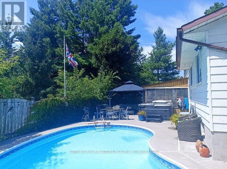 715 COLLINS BAY ROAD - 40