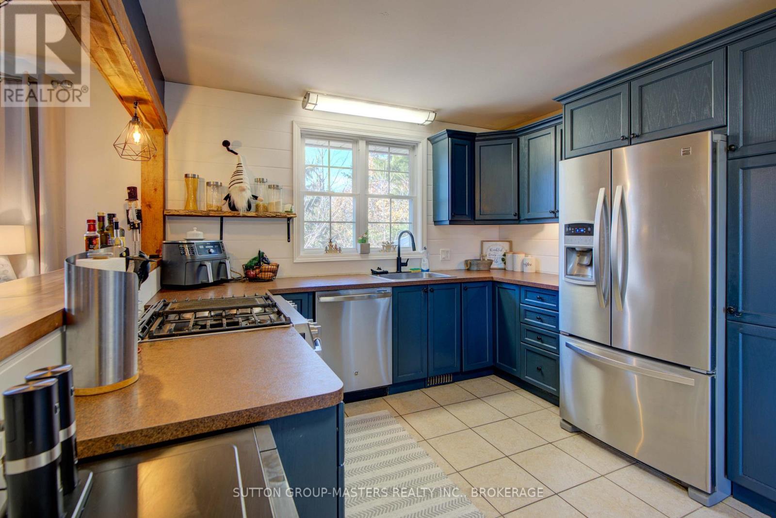 715 COLLINS BAY ROAD - 7
