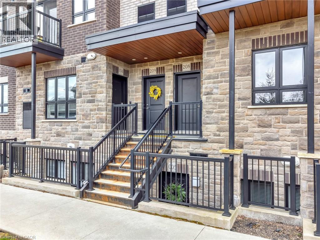 #209 408 GUELPH Avenue - 3