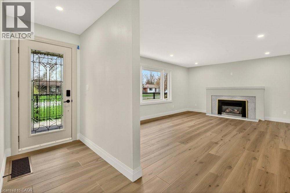 18 GARDEN Avenue - Image 3