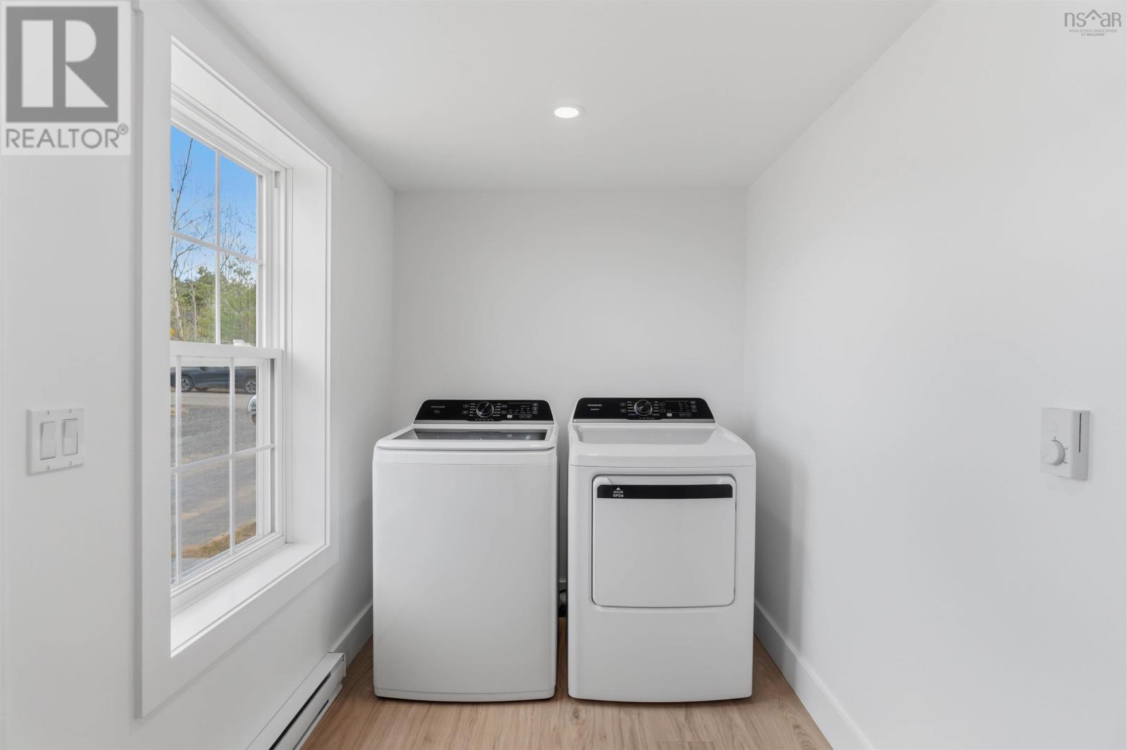25 Brown Street - 12