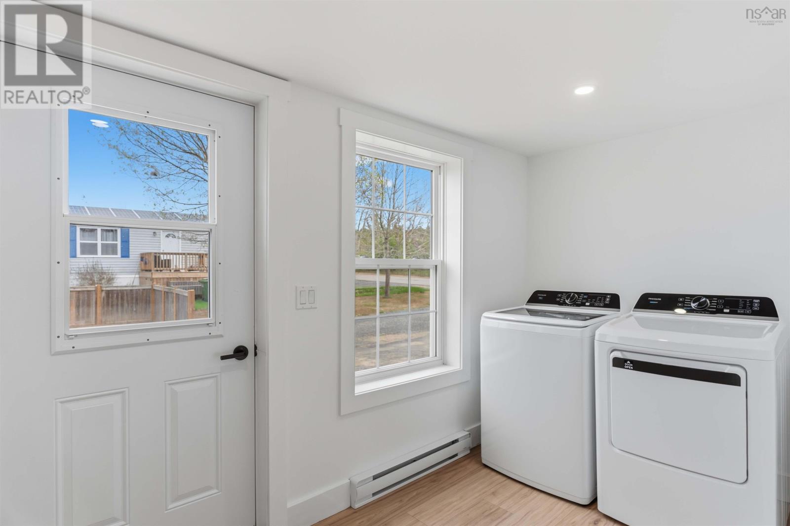 25 Brown Street - 11