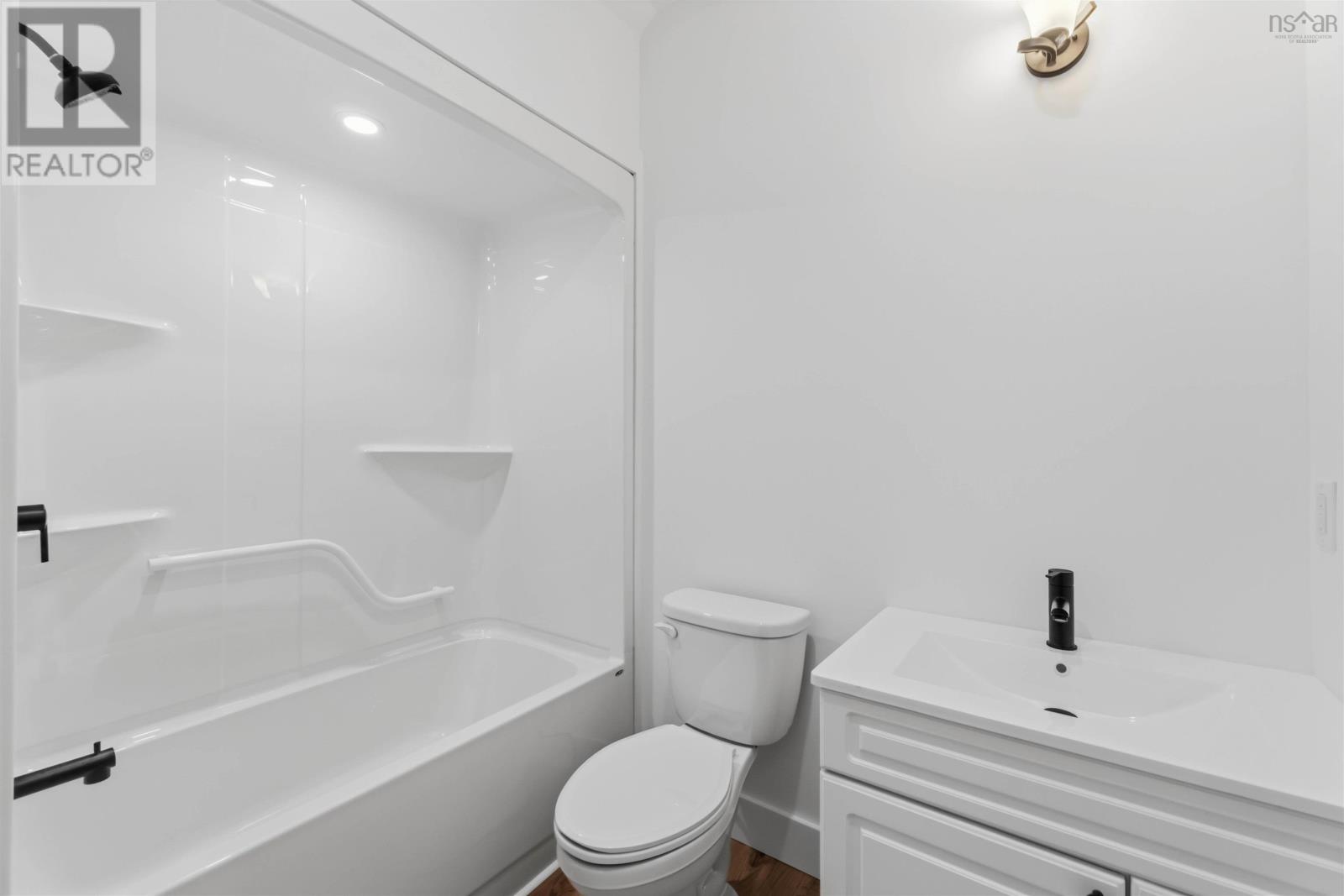 25 Brown Street - 16