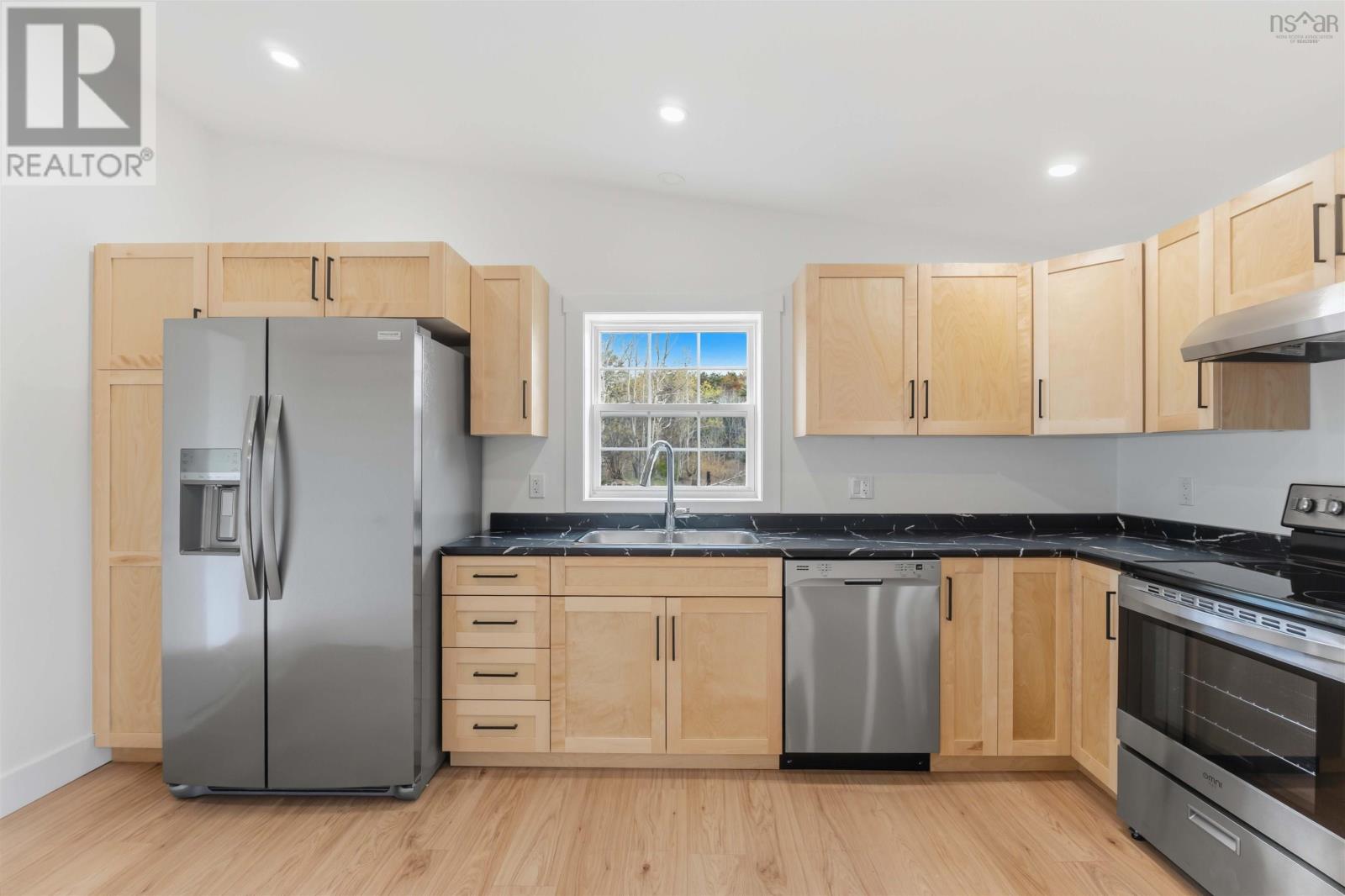 25 Brown Street - 9