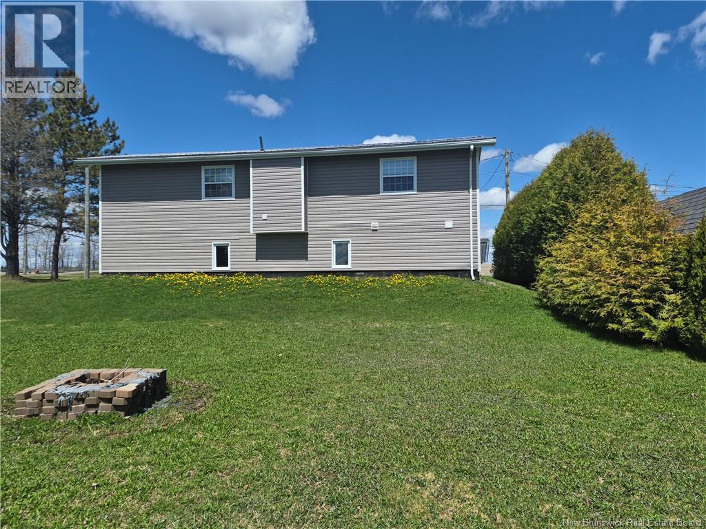 408 Poitras Street - 4