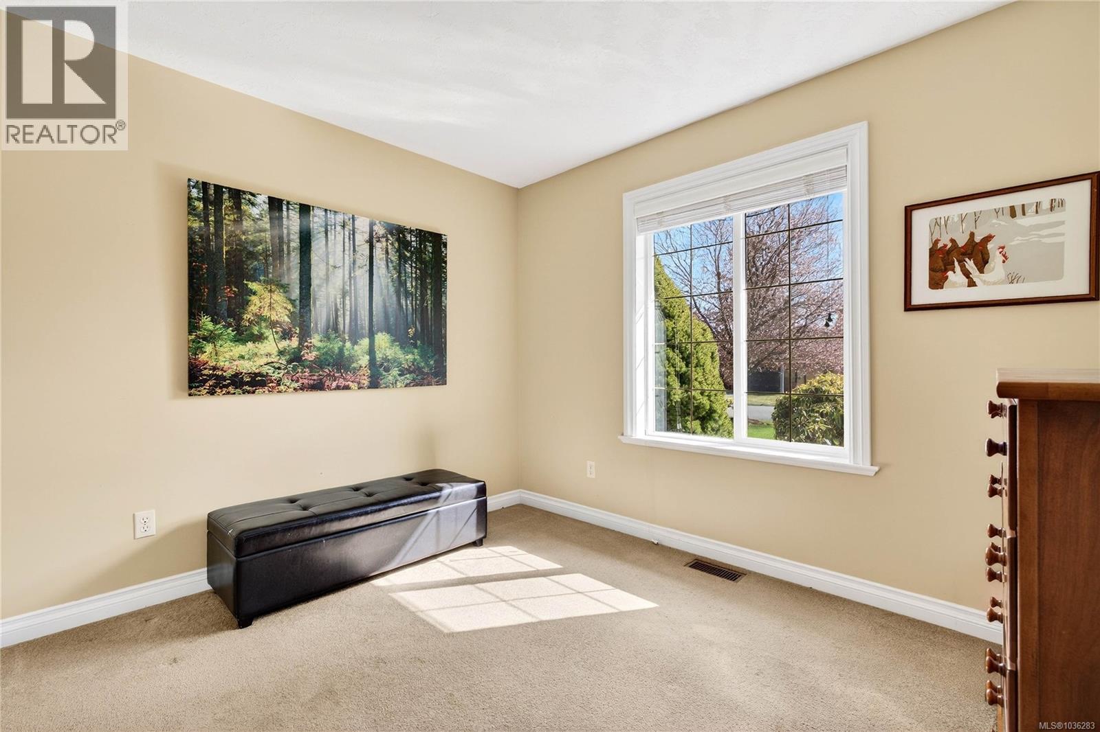 2257 Tarn Pl - 40