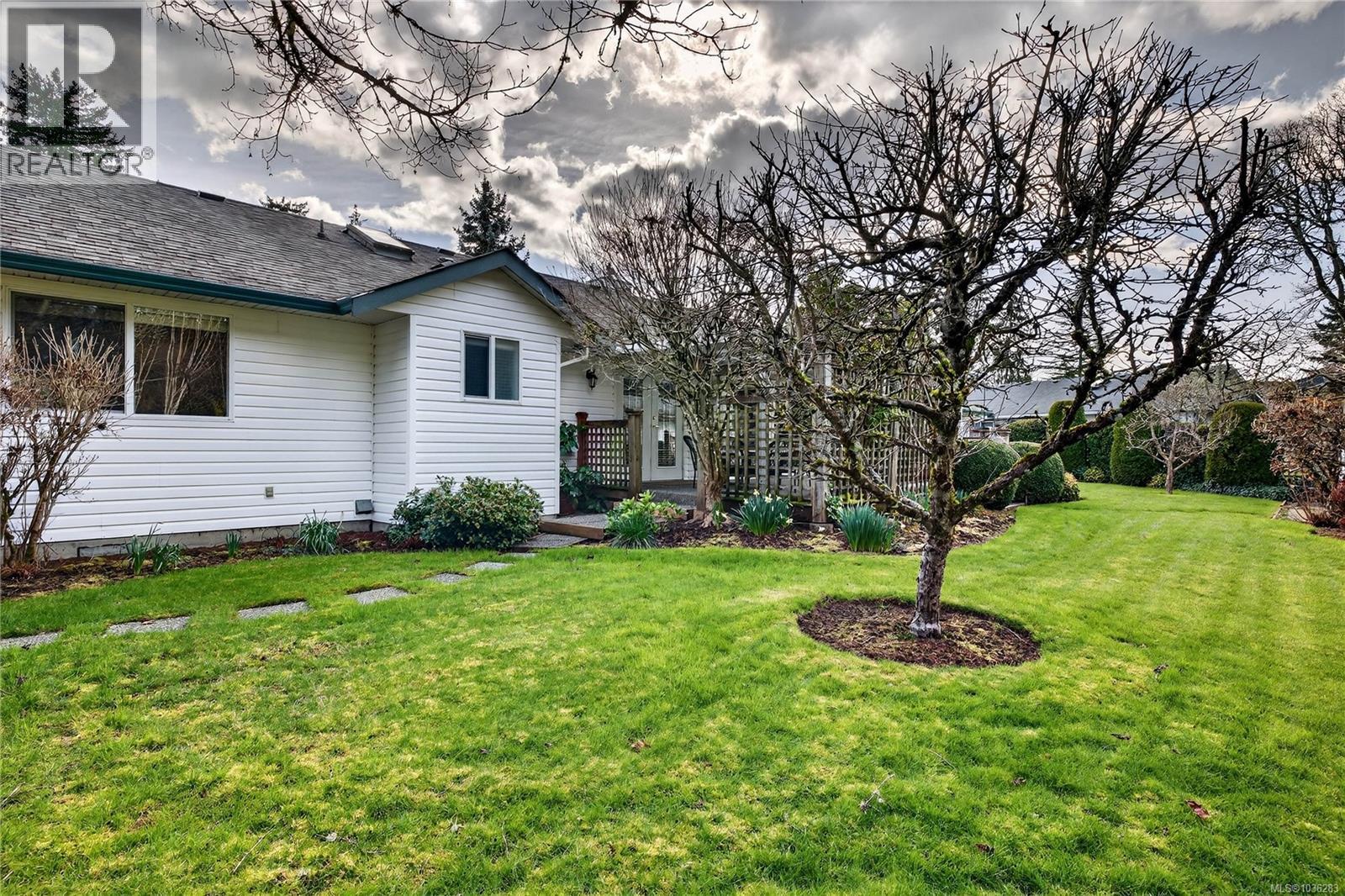 2257 Tarn Pl - 51