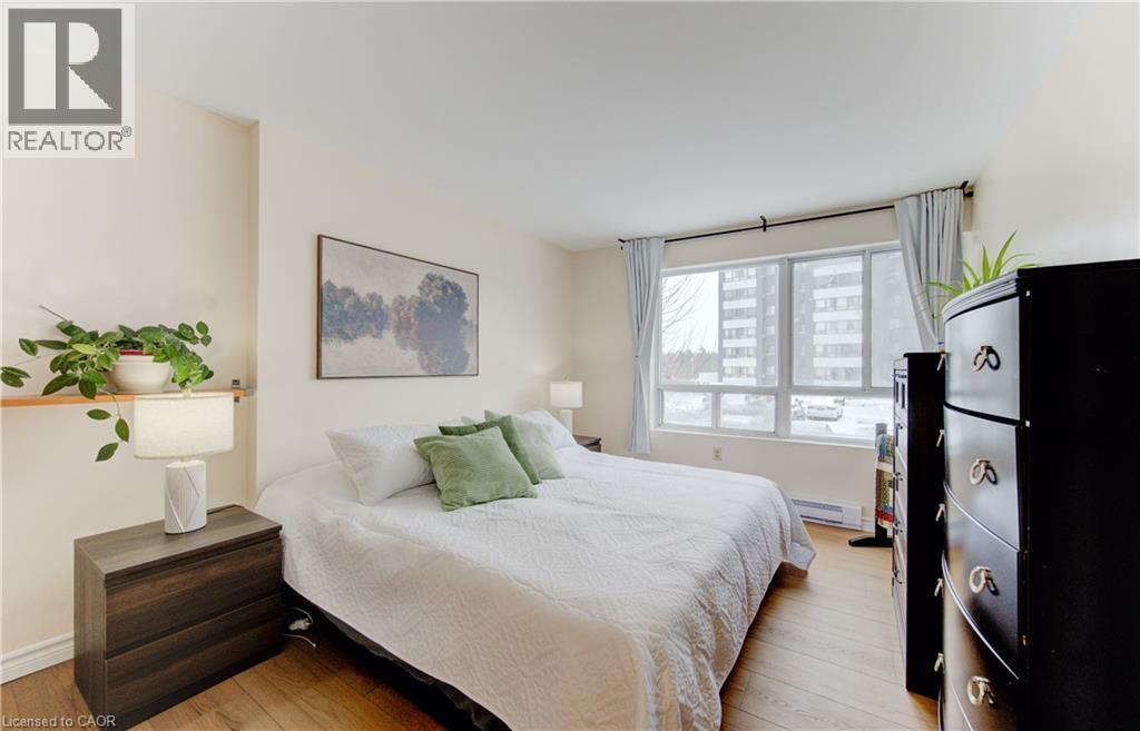 65 HIGHLAND Crescent Unit# 204, Kitchener, Ontario, N2M5M8 — Photo 6