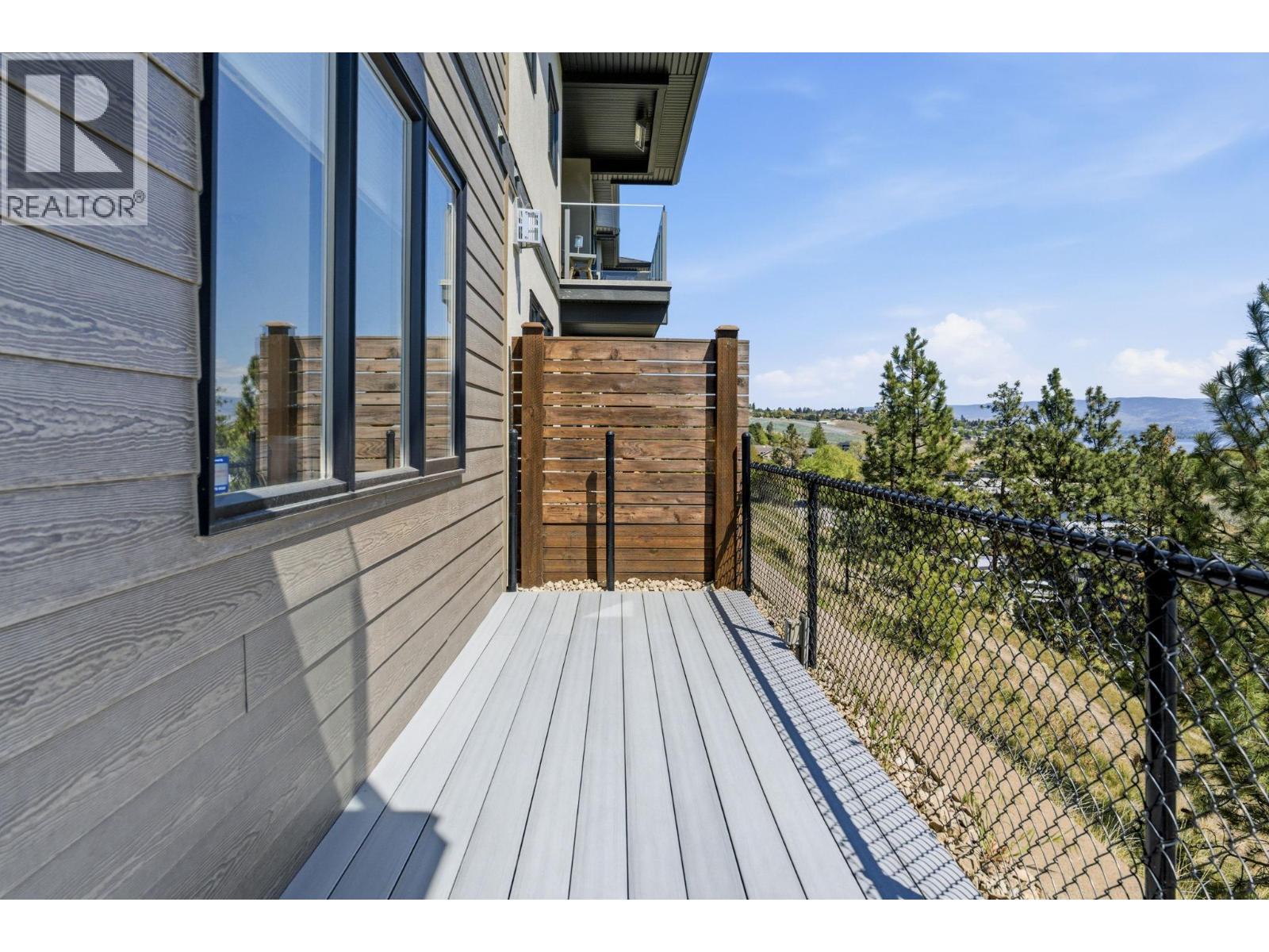 #10 1600 Golden View Drive - 35
