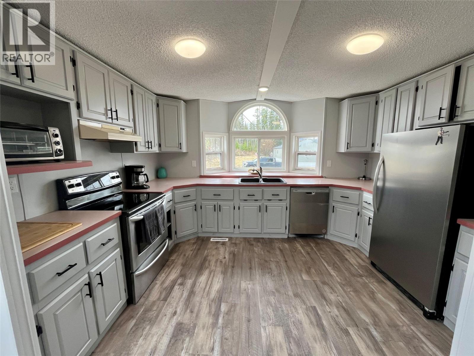 171 Meikle Avenue - Image 2