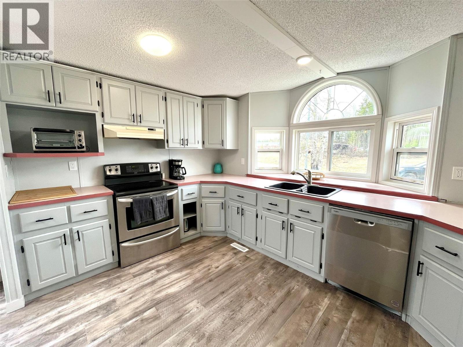 171 Meikle Avenue - Image 3