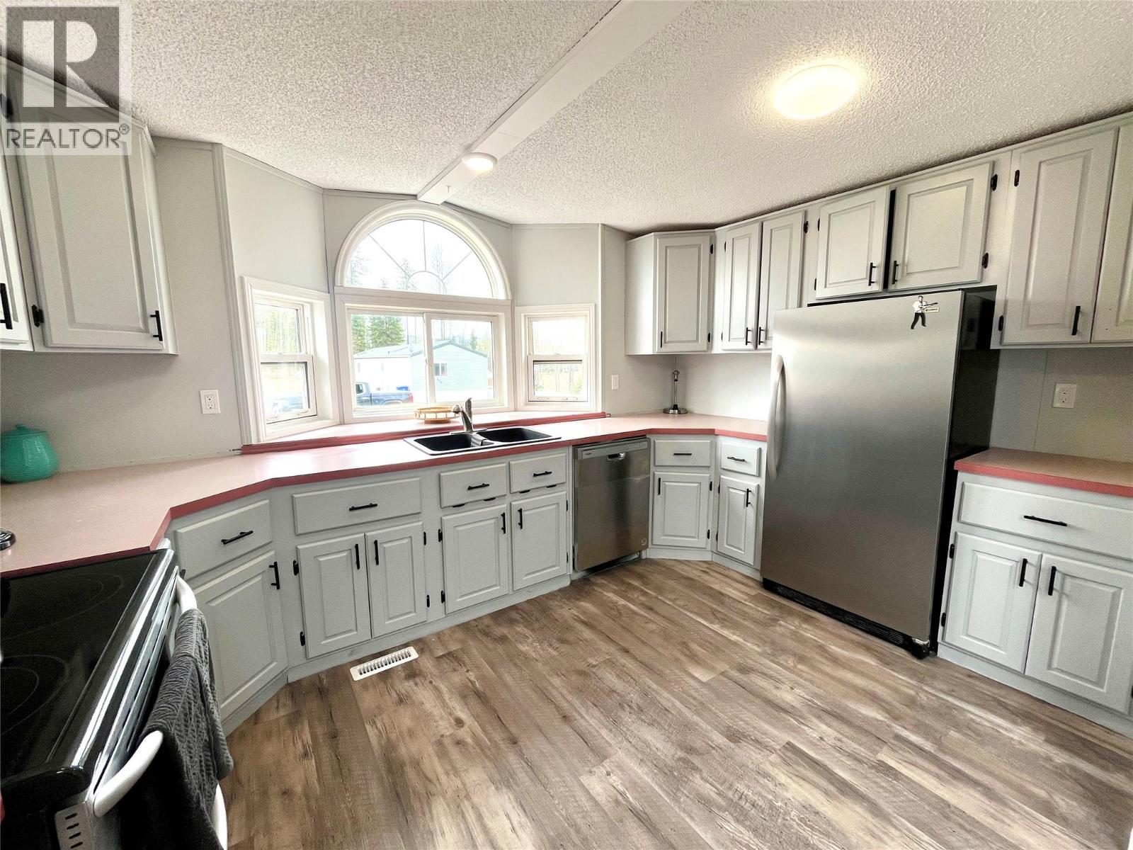 171 Meikle Avenue - 4