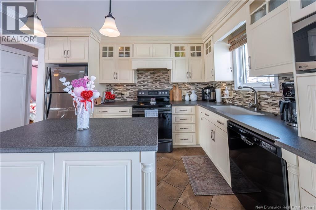 670 3ieme Avenue - 11