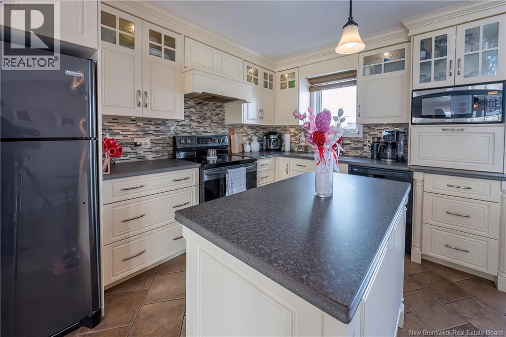 670 3ieme Avenue - 8