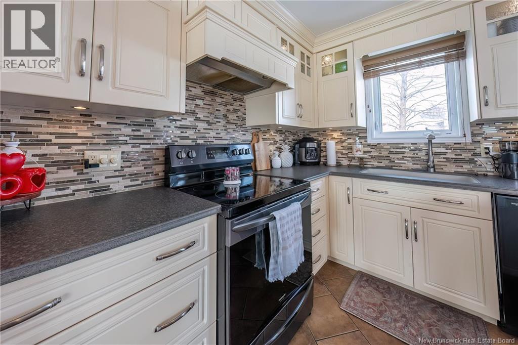 670 3ieme Avenue - 9