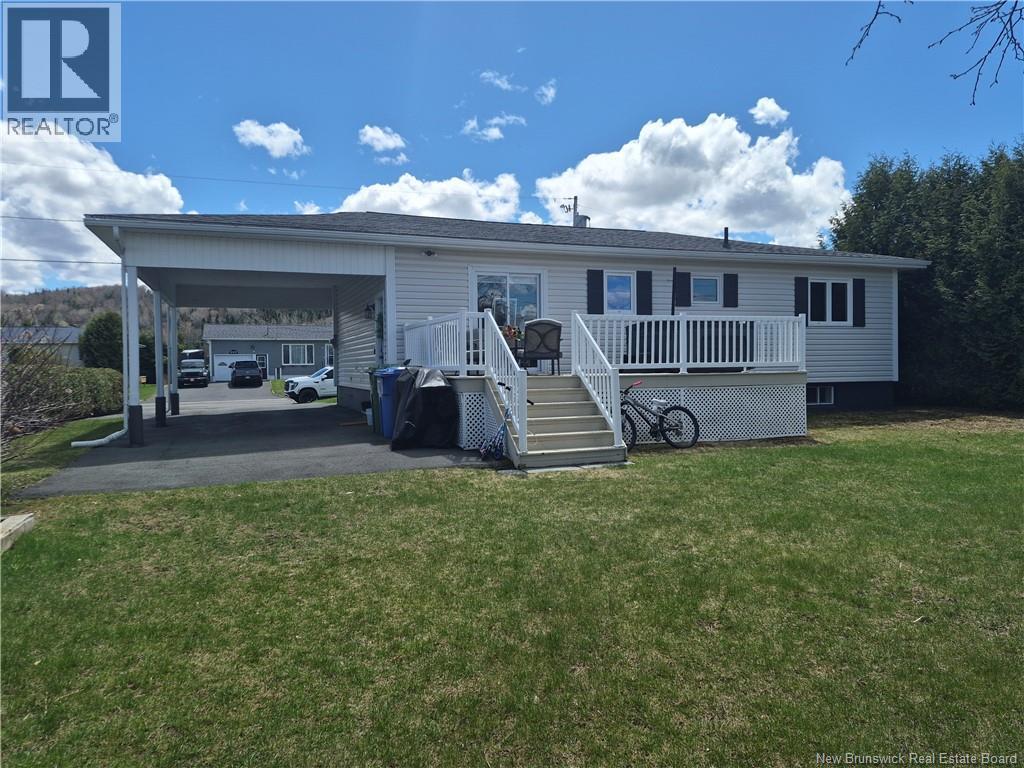 670 3ieme Avenue - 4