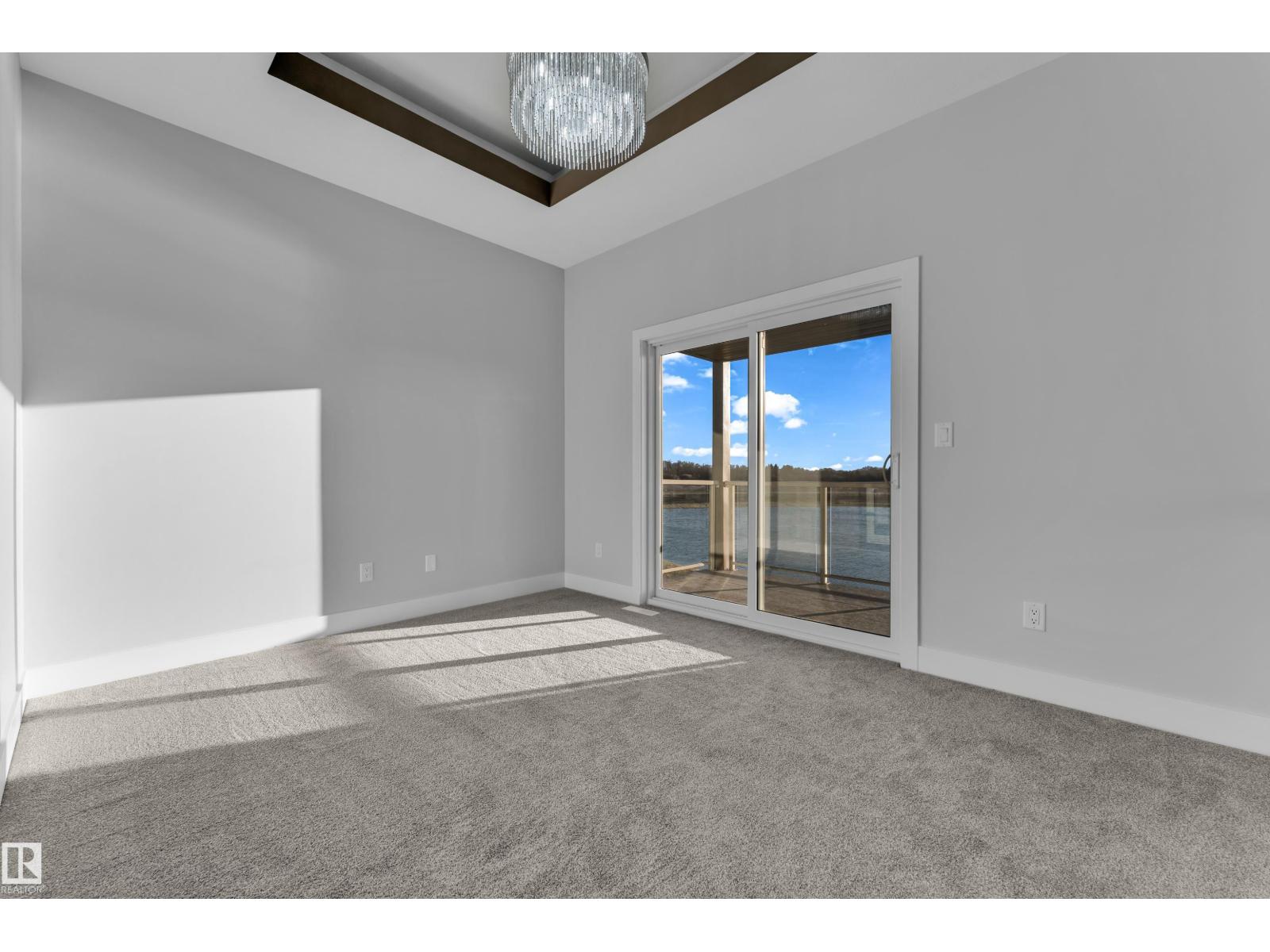213 Crystal creek, Leduc