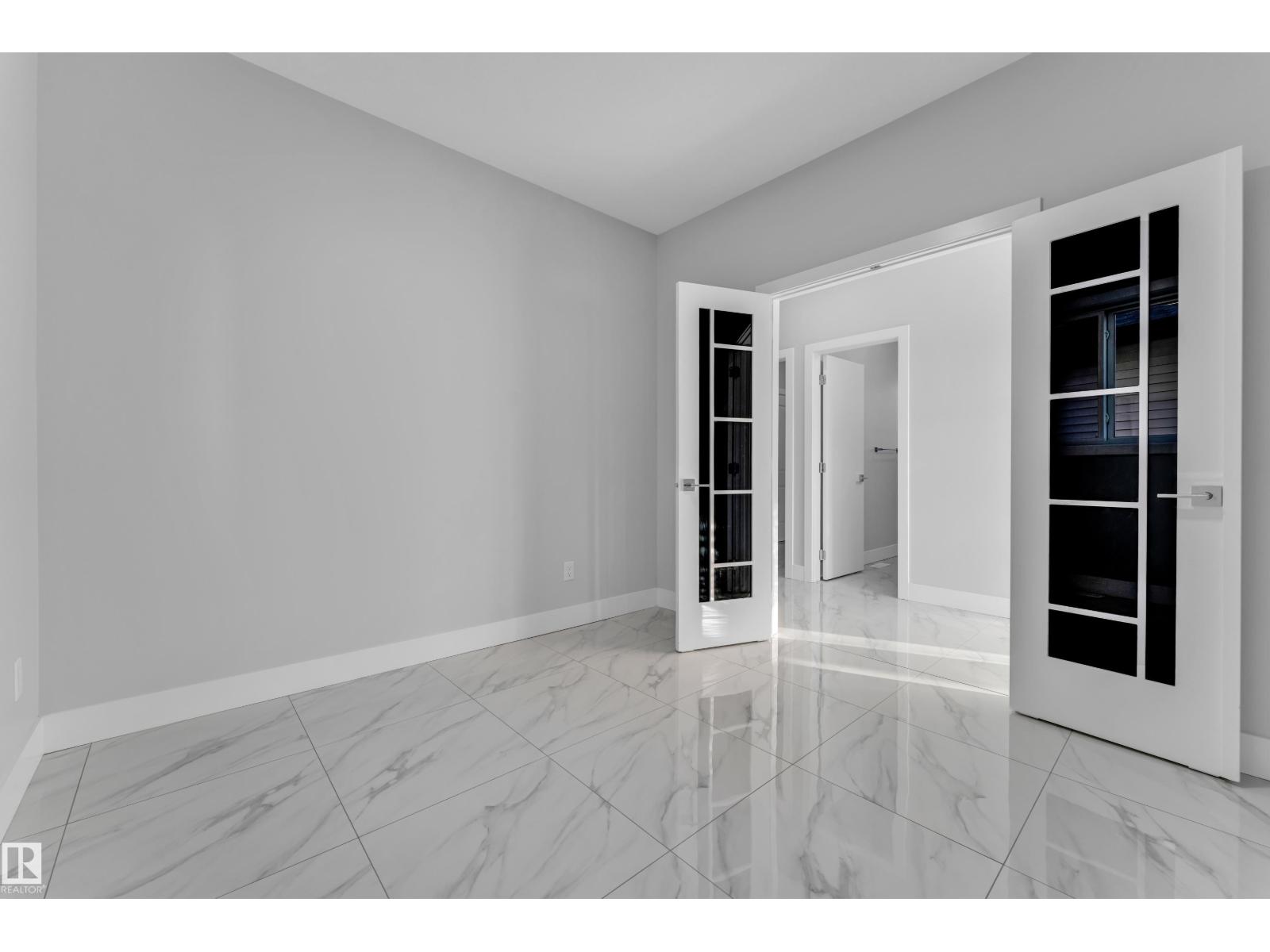 213 Crystal creek, Leduc