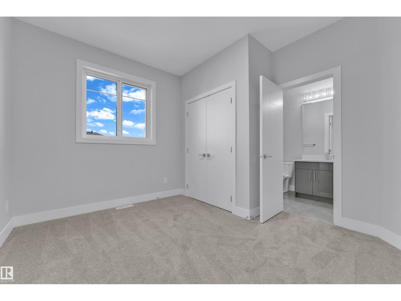 213 Crystal creek, Leduc
