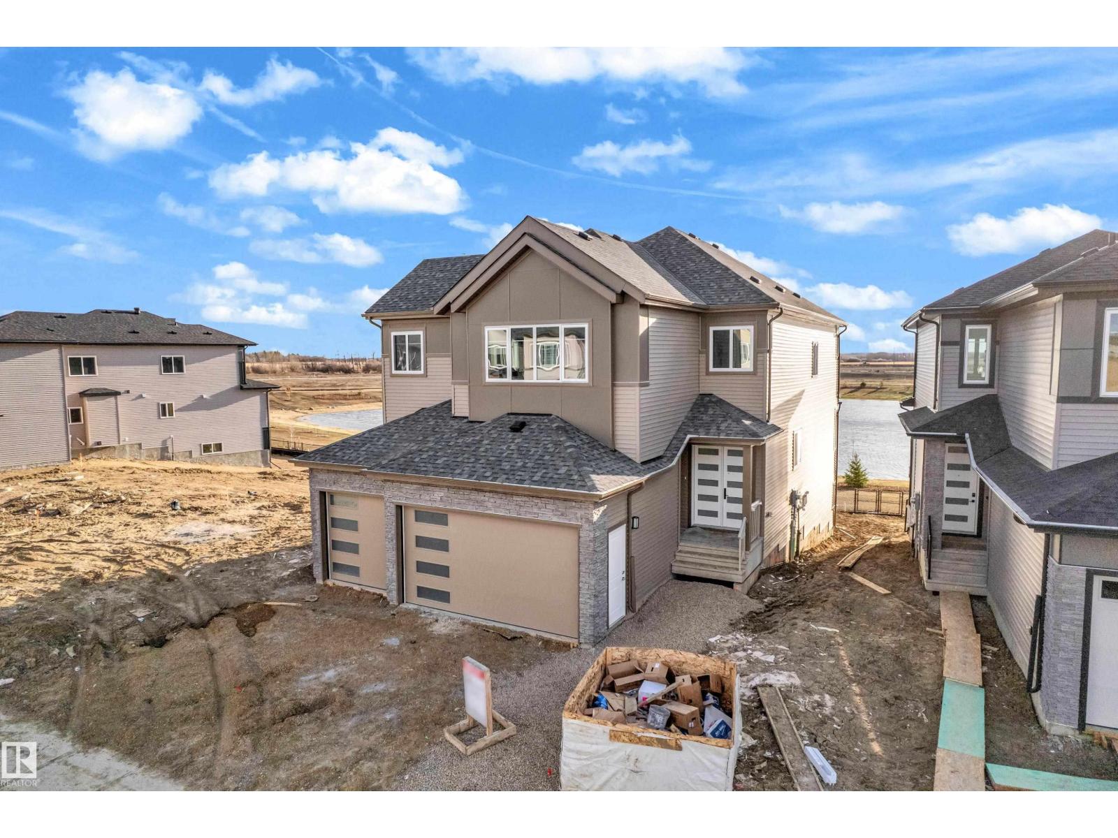 213 Crystal creek, Leduc