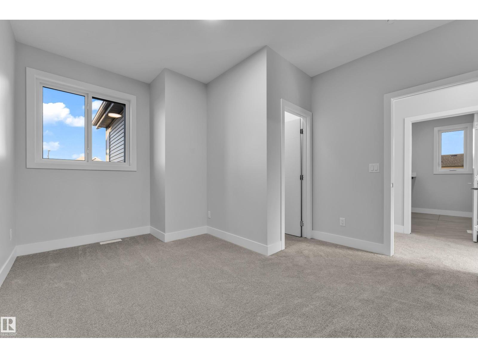 213 Crystal creek, Leduc
