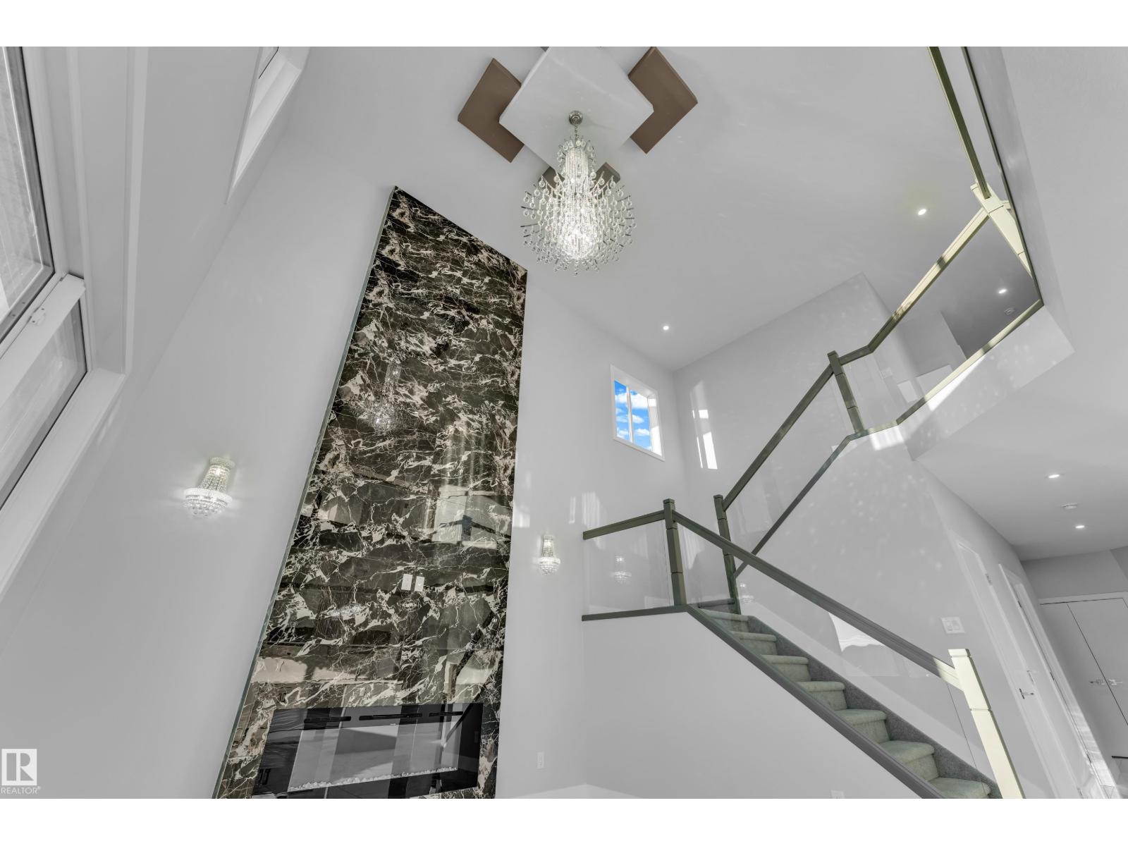 213 Crystal creek, Leduc
