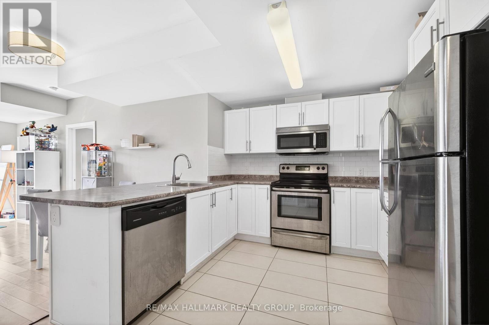 2 Bed, 2 Bath House for Rent in Ottawa – 2602 – 195 BESSERER STREET, Ottawa – MLS# X13111616 - Image 11