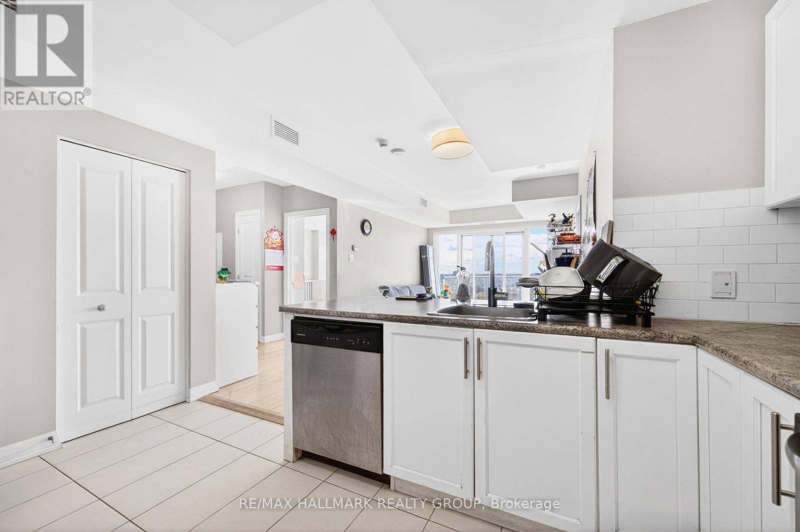 2 Bed, 2 Bath House for Rent in Ottawa – 2602 – 195 BESSERER STREET, Ottawa – MLS# X13111616 - Image 4