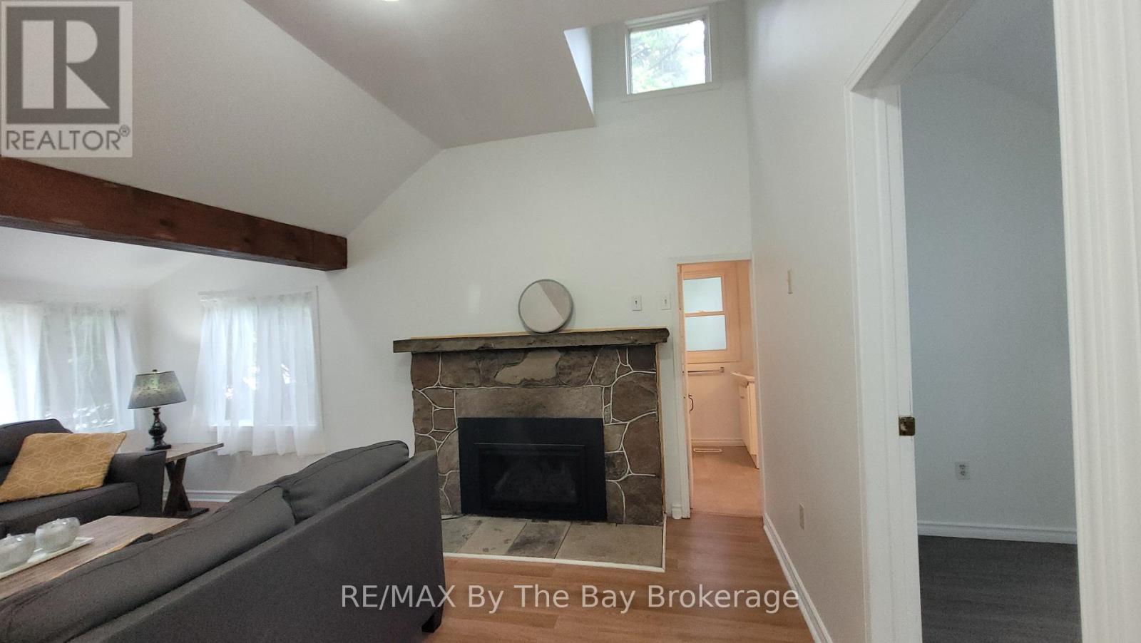 1120 KING EDWARD AVENUE - 13