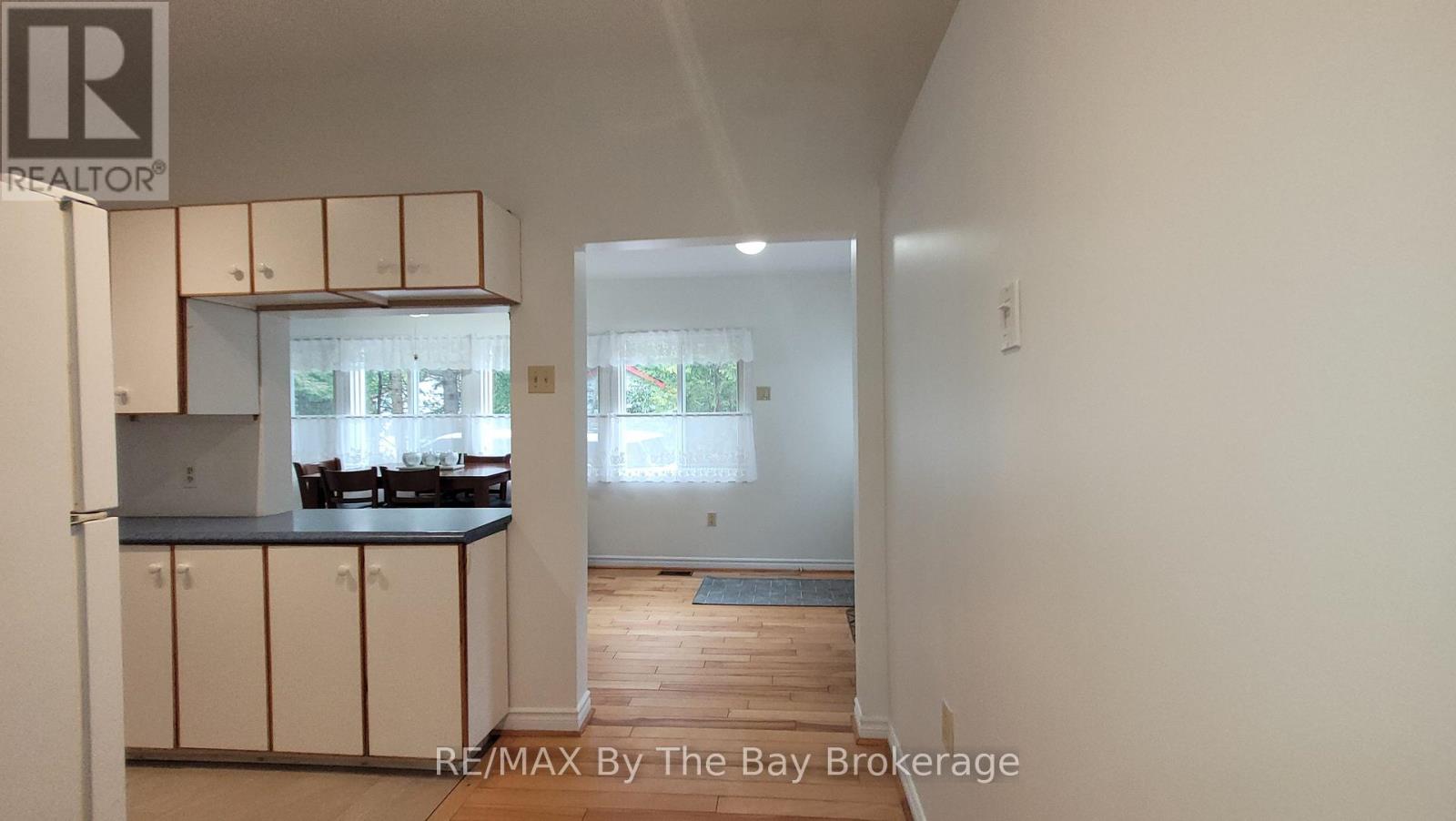 1120 KING EDWARD AVENUE - 12