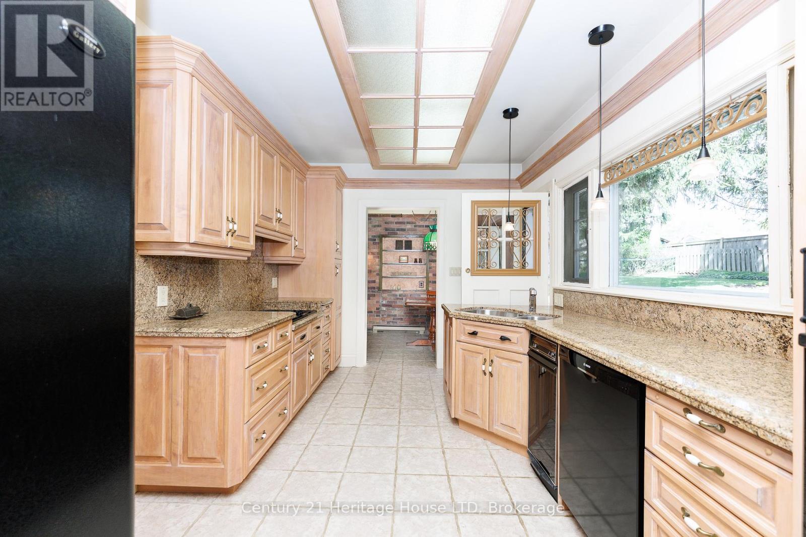 86 PARKWAY - 22