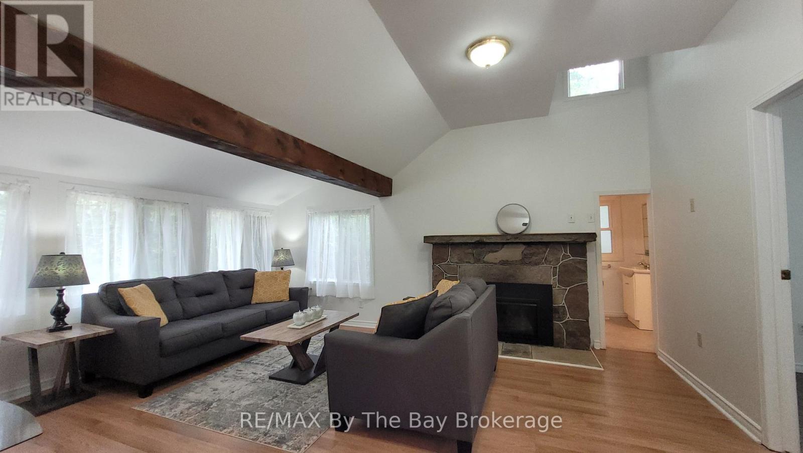 1120 KING EDWARD AVENUE - 21