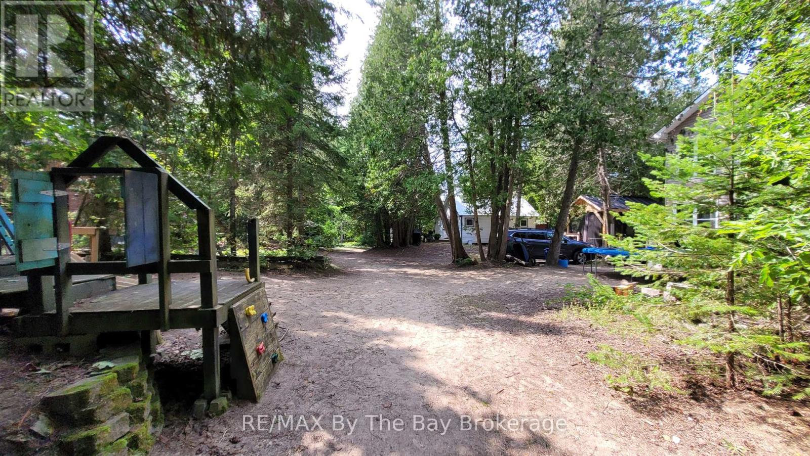 1120 KING EDWARD AVENUE - 30
