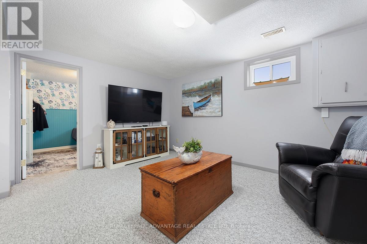 14 TREELAWN BOULEVARD - 36