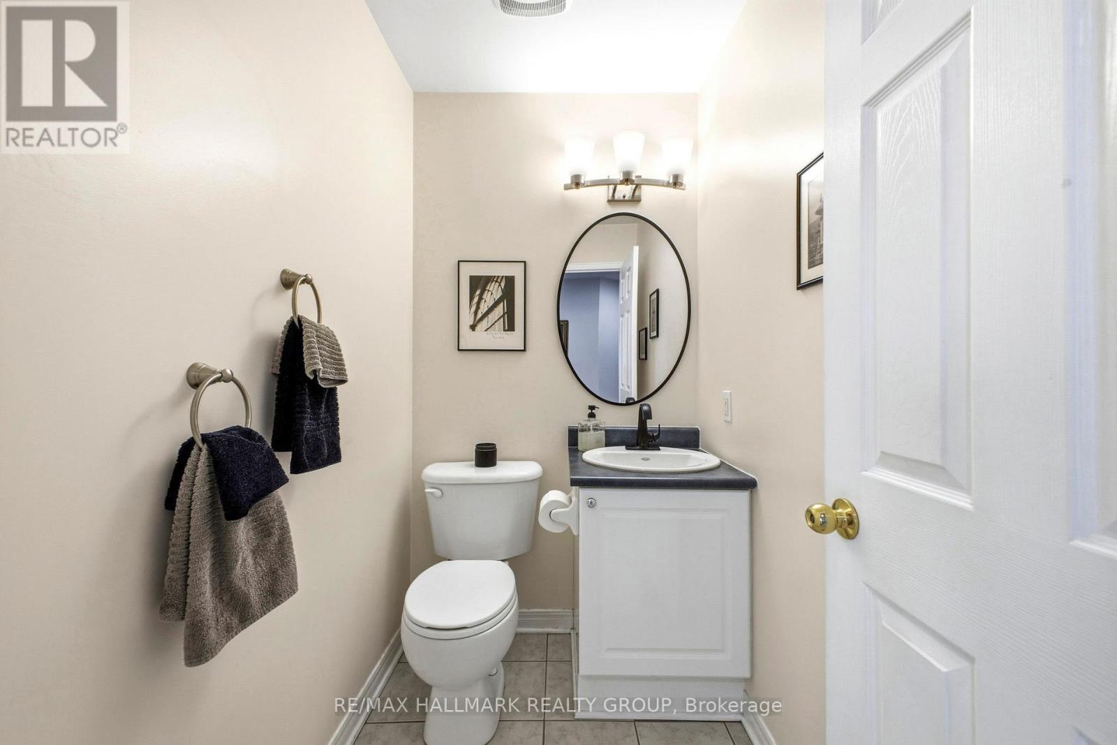 92A UPNEY DRIVE - 23