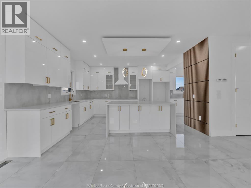 3672 Sutton AVENUE - 14