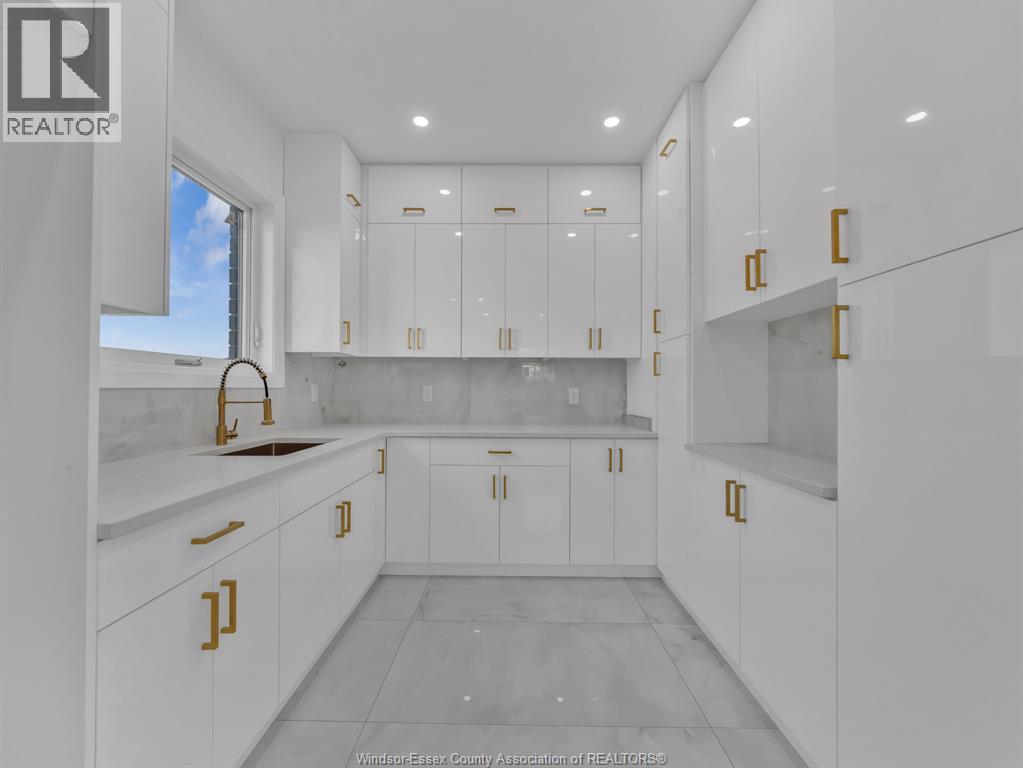 3672 Sutton AVENUE - 15