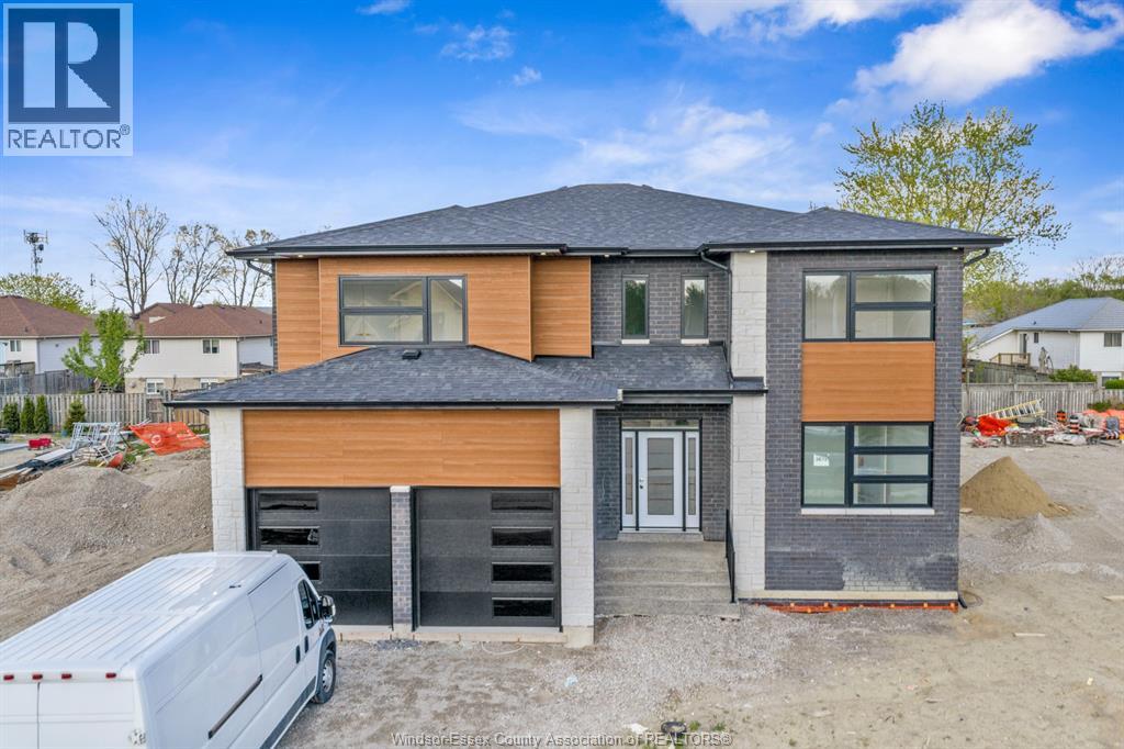 3672 Sutton AVENUE - 3