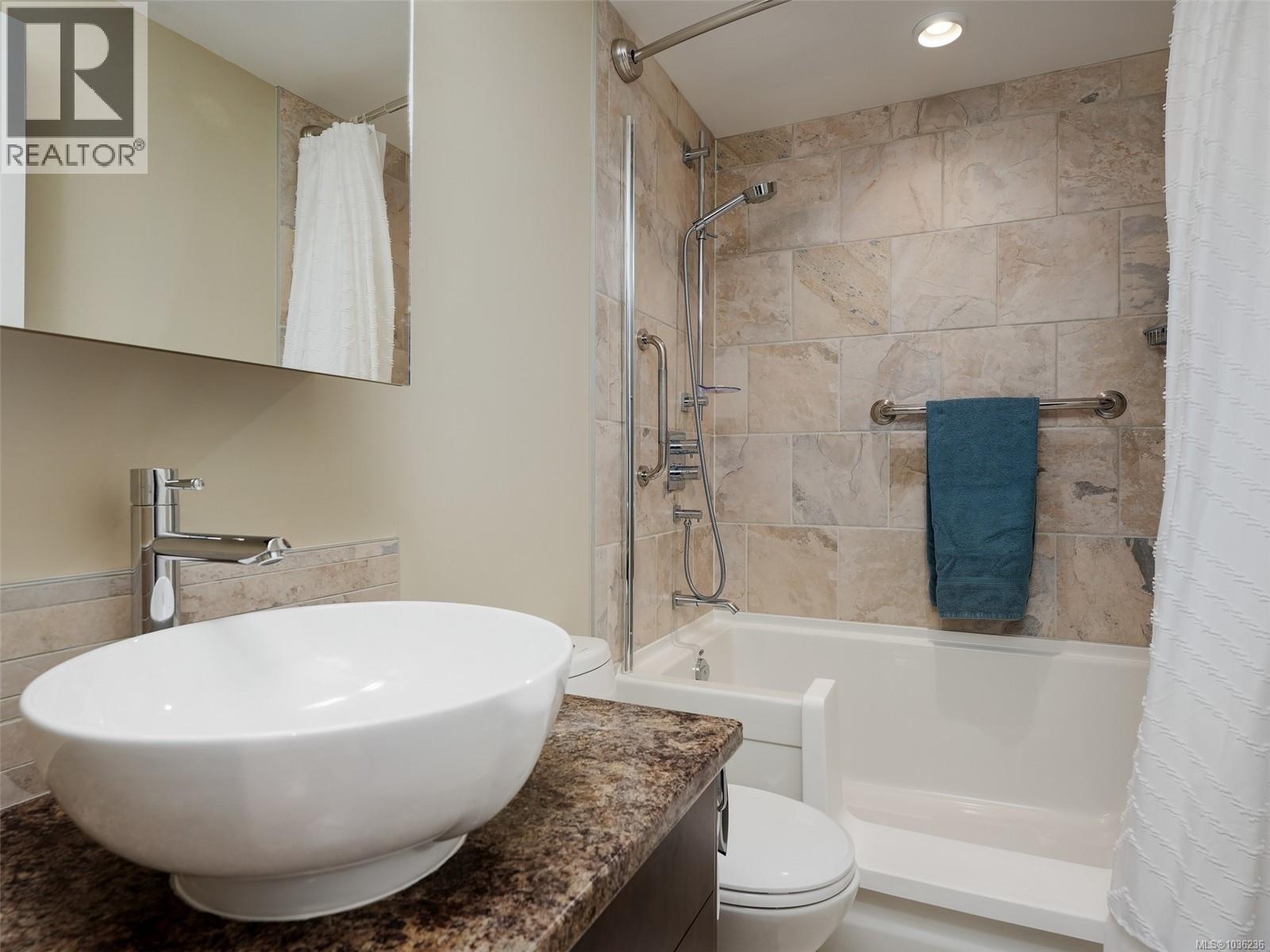 5155 Lochside Dr - 33