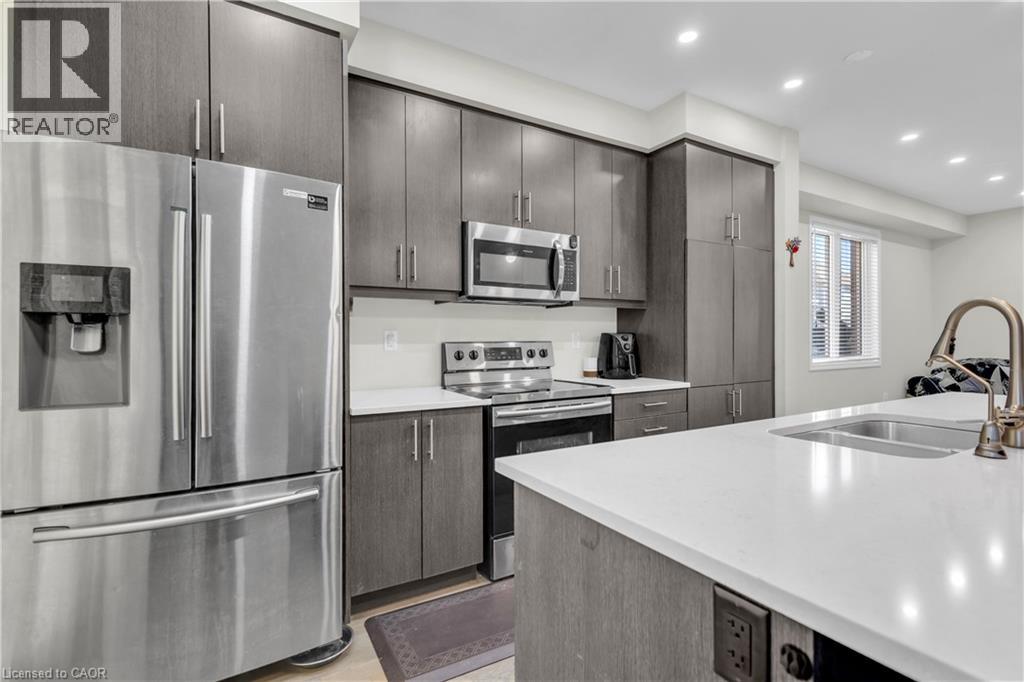 661 DOON SOUTH Drive, Kitchener, Ontario, N2P0H5 — Photo 9