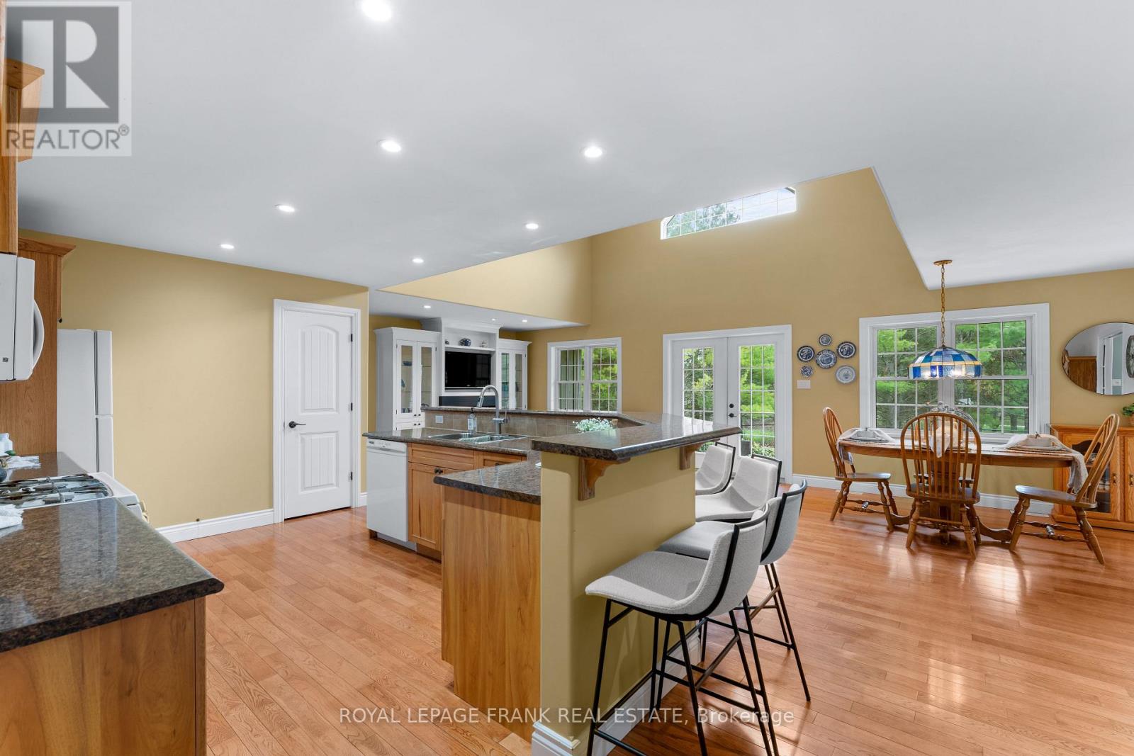 382 LAKEHURST CIRCLE ROAD - 10