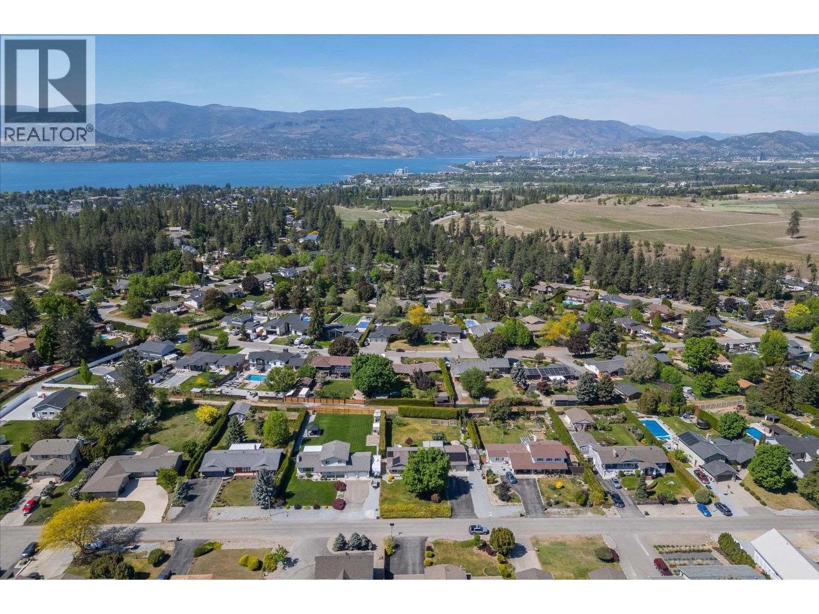1460 Oakridge Road, Kelowna
