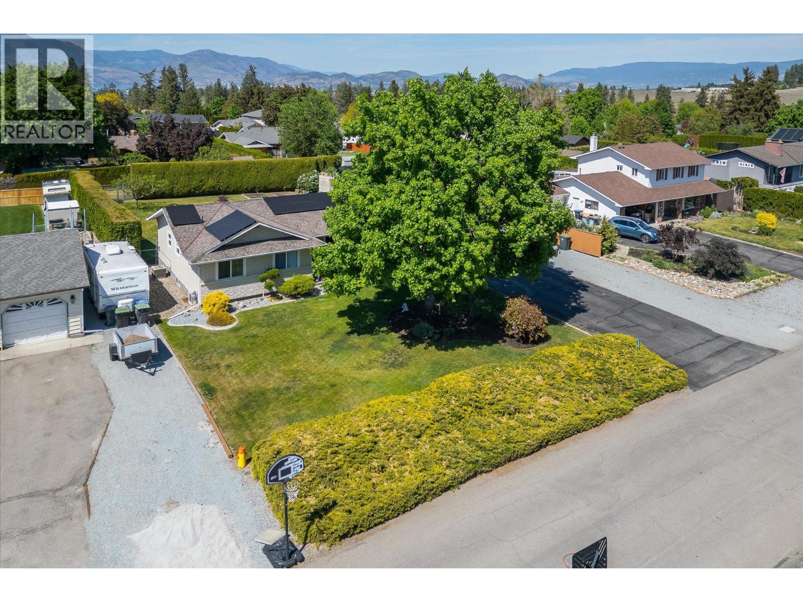 1460 Oakridge Road, Kelowna